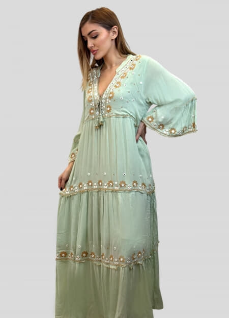 φόρεμα maxi boho με κορδόνι στο ντεκολτέ & βολάν στο τελείωμα