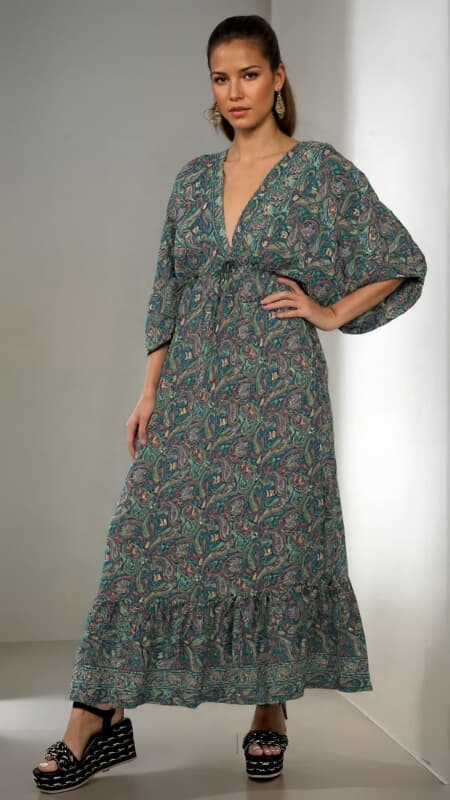 φόρεμα maxi boho με V ντεκολτέ & φαρδιά μανίκια