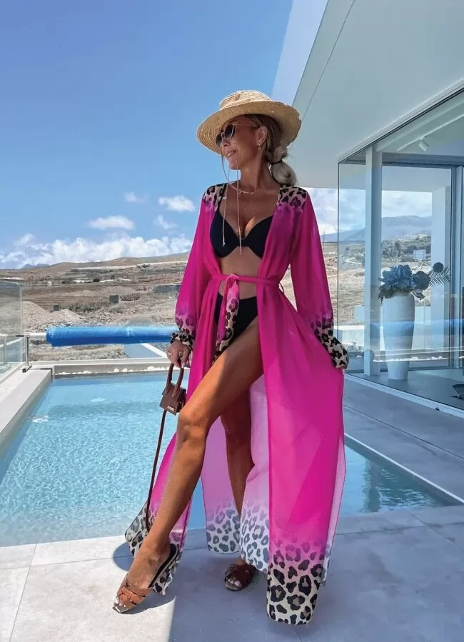μακρύ κιμονό με λεοπάρ λεπτομέρειες