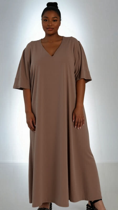 plus size φόρεμα κοντομάνικο maxi με V ντεκολτέ & ζώνη