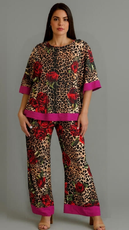 plus size σετ παντελόνα & μπλούζα με floral λεπτομέρειες